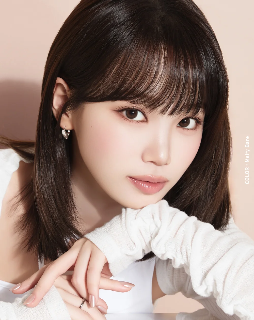 KIM CHAEWON（キム・チェウォン）メルティベア着用